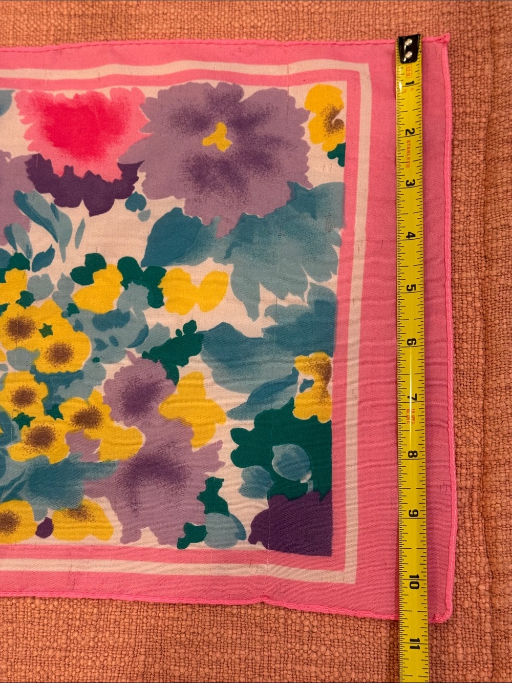 Vintage Italian Scarf - long and narrow Floral print - Picture 6 of 16